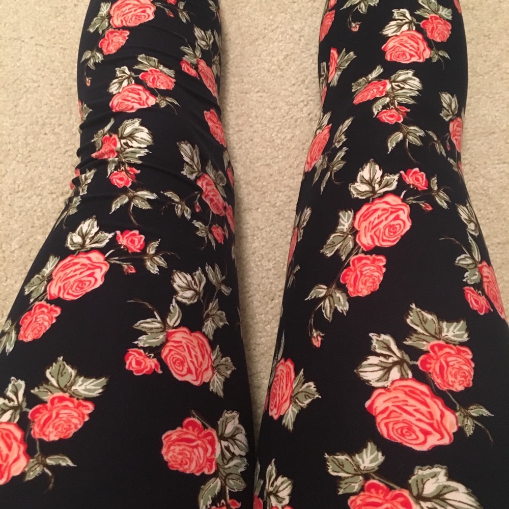 Rose Print Leggings🌹